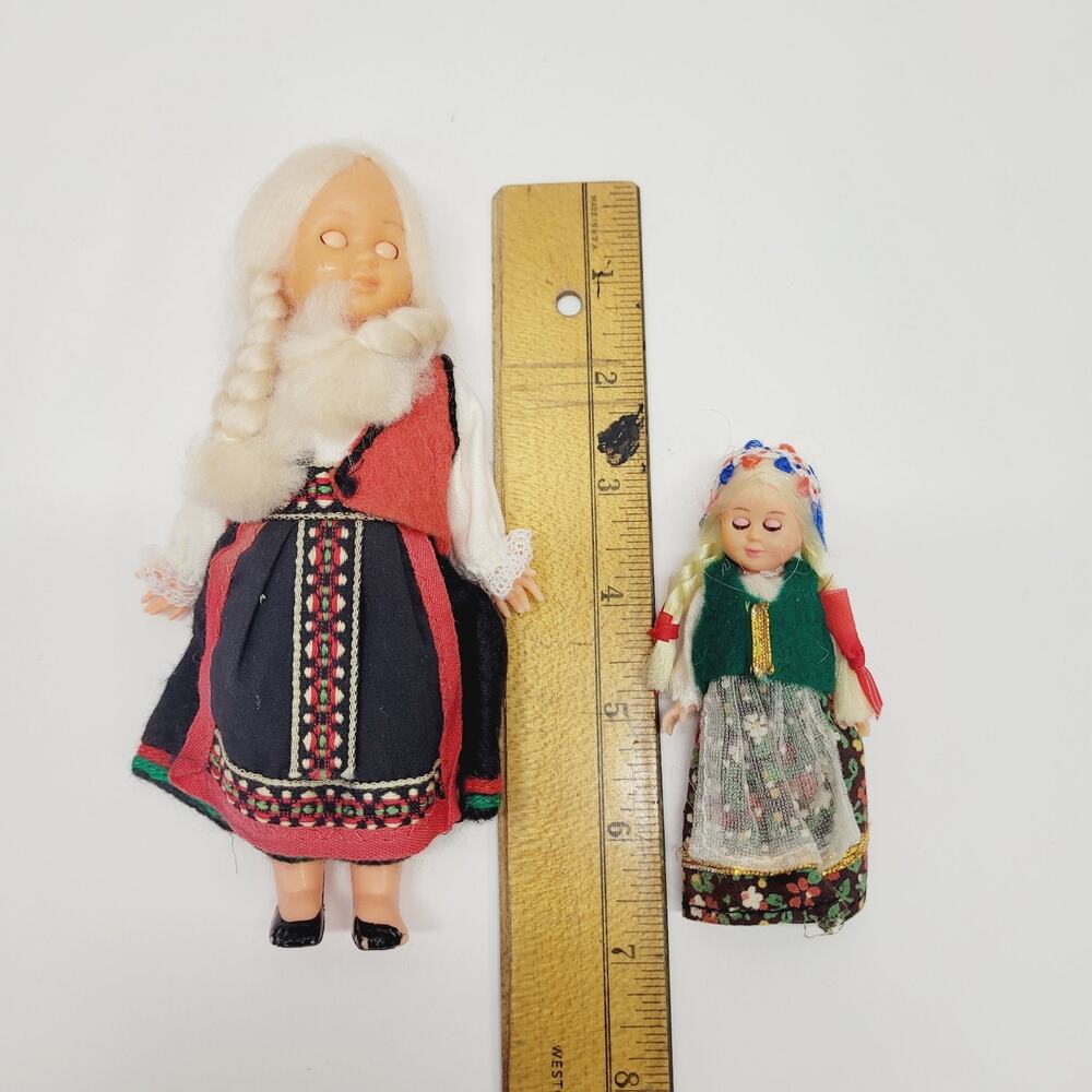 VTG EUROPEAN Polish Ethnic Folk Dress Doll Blonde Hear Blue Moving Eyes Set of 2
